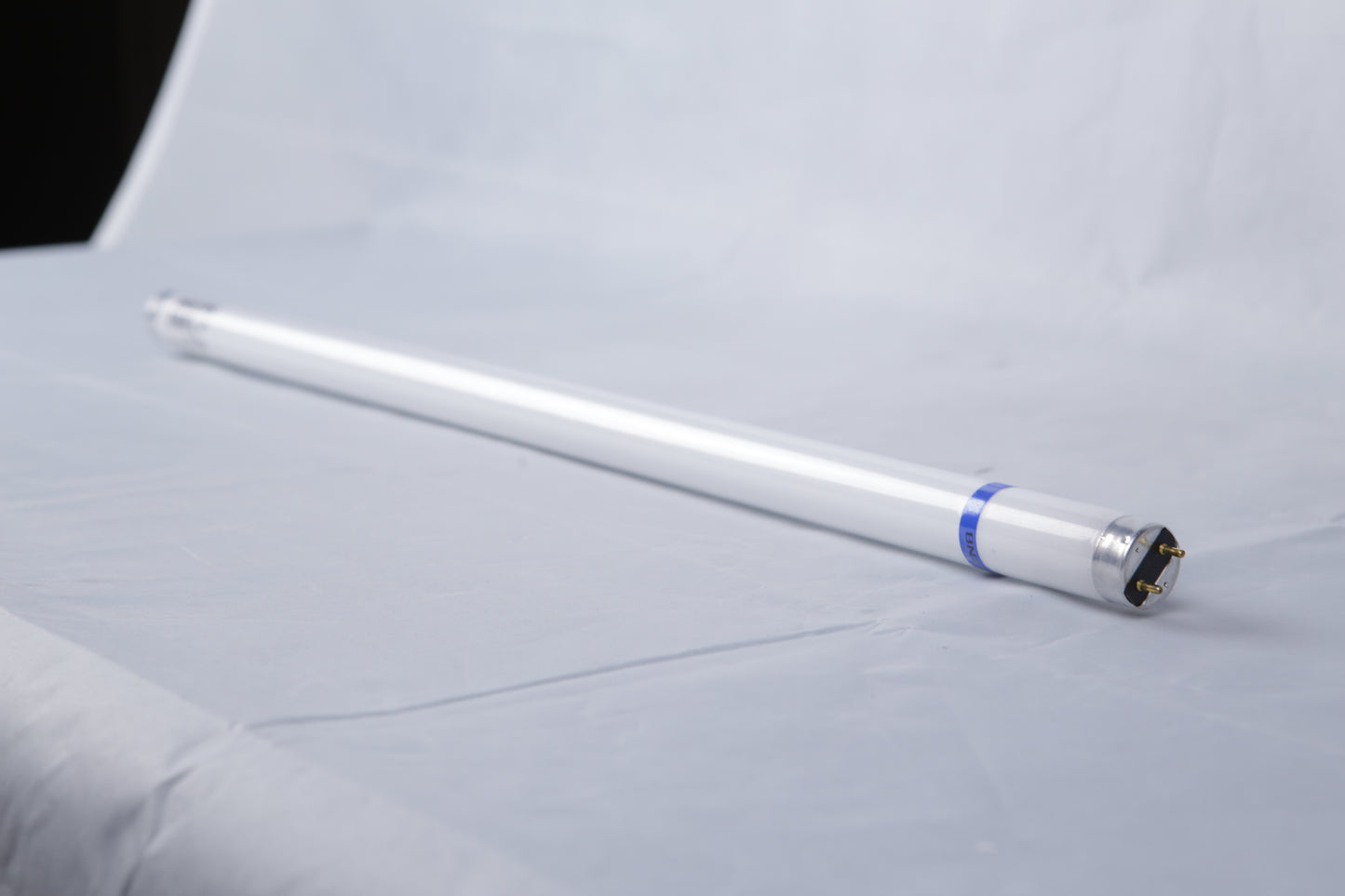 Philips 36 watts 24 inches Exocutor 80 Insect Killer Bulb - Shatterproof